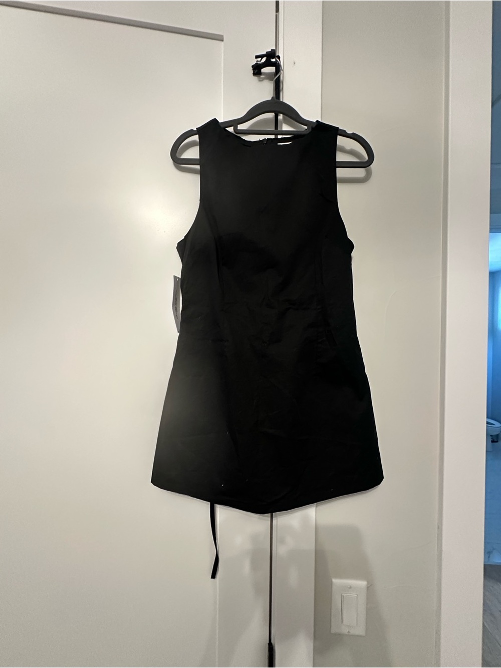 Princess Polly Black Tieback Romper NWT Size 6 - Picture 2 of 4